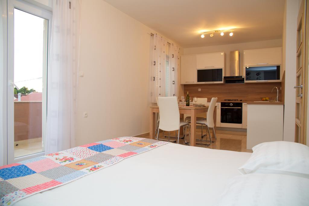 Antonija Apartments With Pool Biograd Na Moru Exterior foto