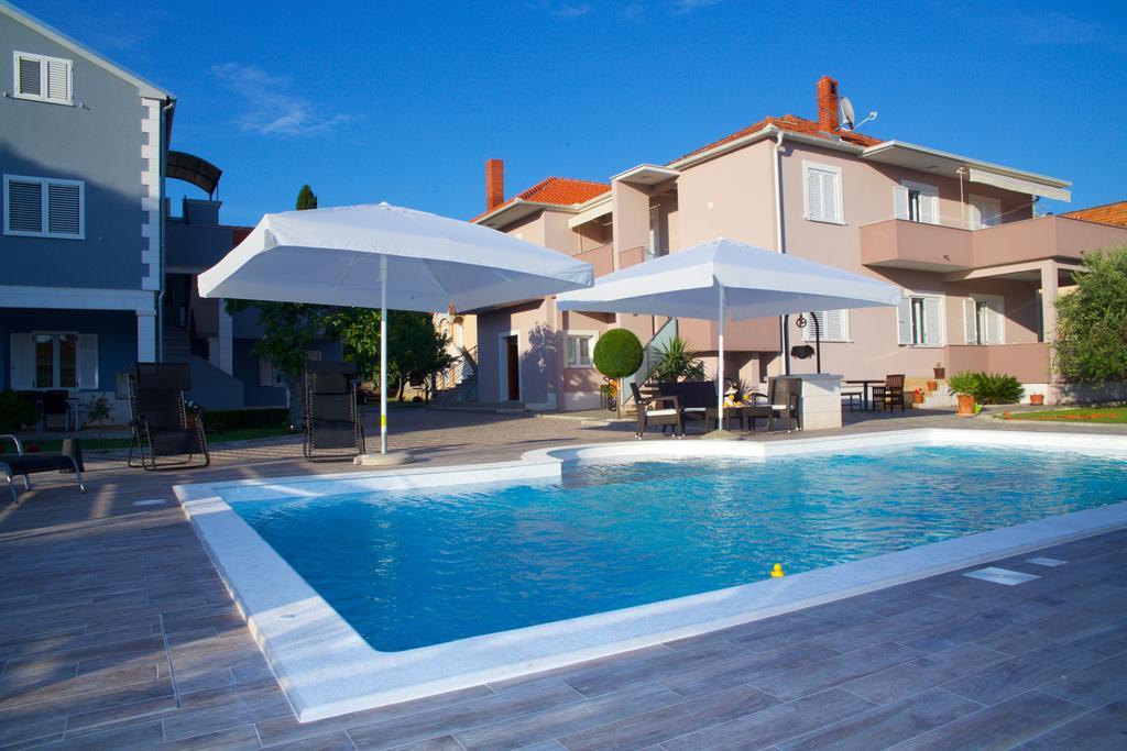 Antonija Apartments With Pool Biograd Na Moru Exterior foto